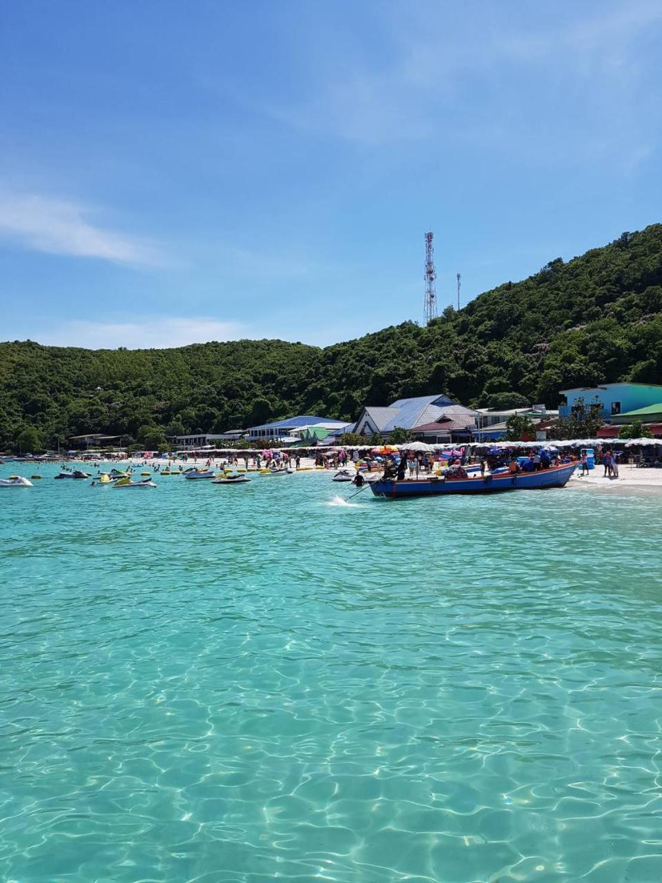 Hotel Koh Larn White House Exterior foto